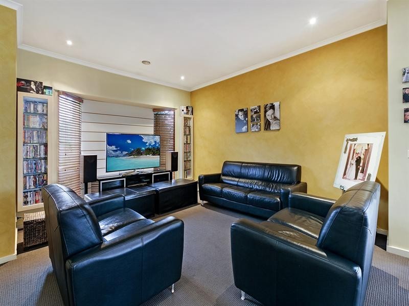 2 Columbine Court, Epping VIC 3076