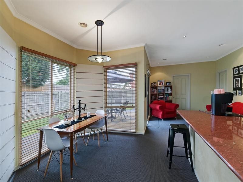 2 Columbine Court, Epping VIC 3076