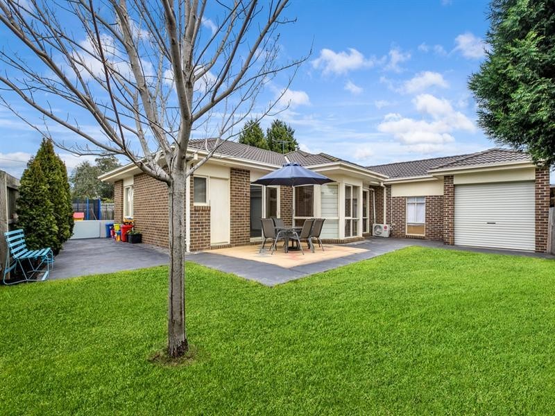 2 Columbine Court, Epping VIC 3076
