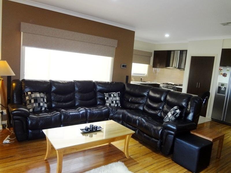 2/15 Bambury Court, Campbellfield VIC 3061