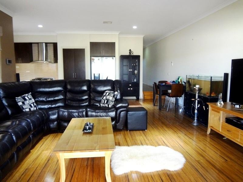 2/15 Bambury Court, Campbellfield VIC 3061