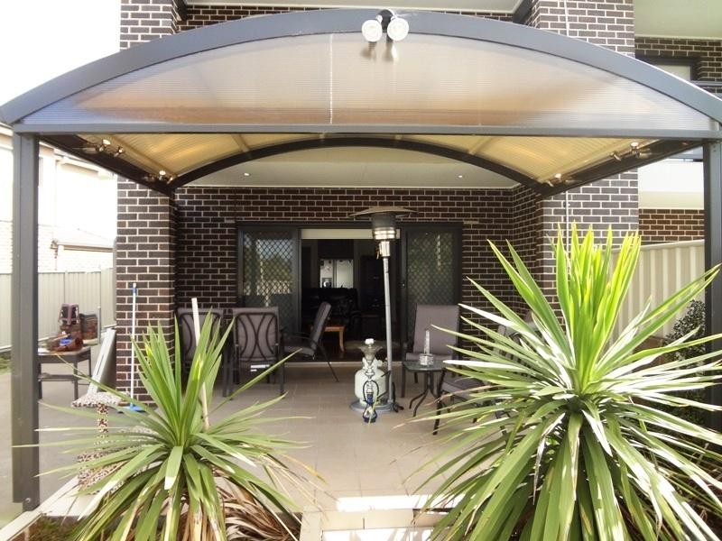 2/15 Bambury Court, Campbellfield VIC 3061