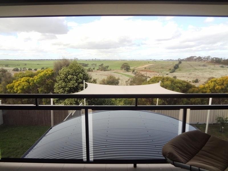 2/15 Bambury Court, Campbellfield VIC 3061