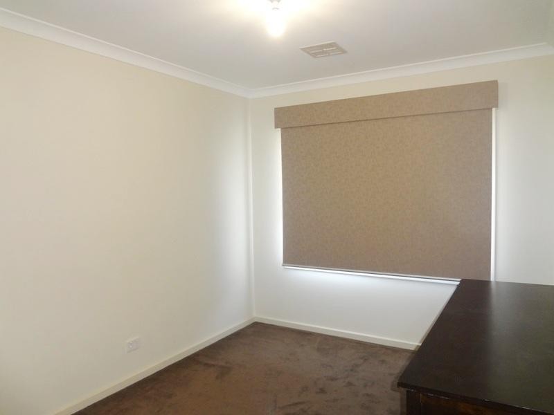 2/15 Bambury Court, Campbellfield VIC 3061