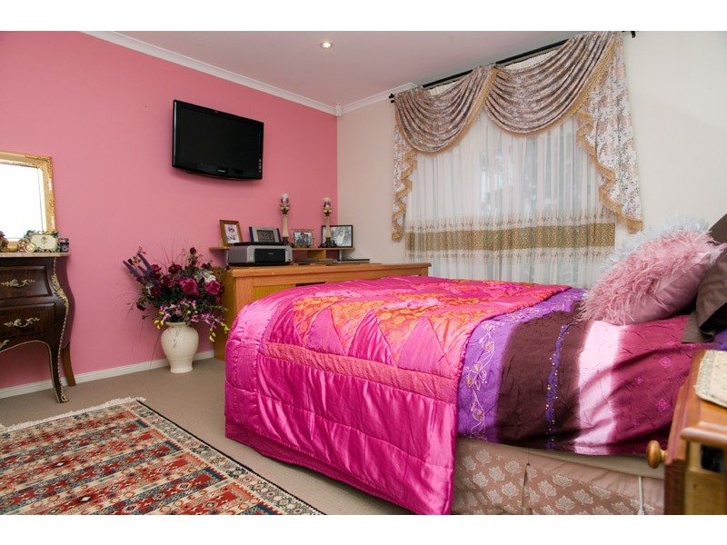 2 Rocky Court, Epping VIC 3076