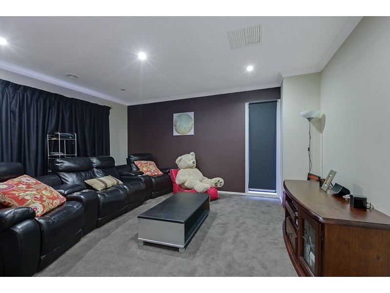 31 Suncroft Drive, Lalor VIC 3075