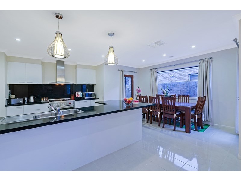 31 Suncroft Drive, Lalor VIC 3075