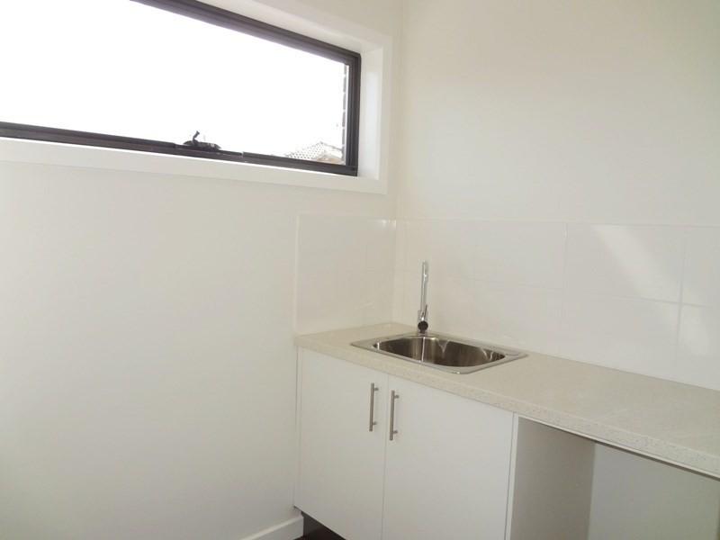 2/56 Richards Street, Lalor VIC 3075