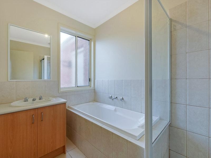16 Erindale Place, Craigieburn VIC 3064