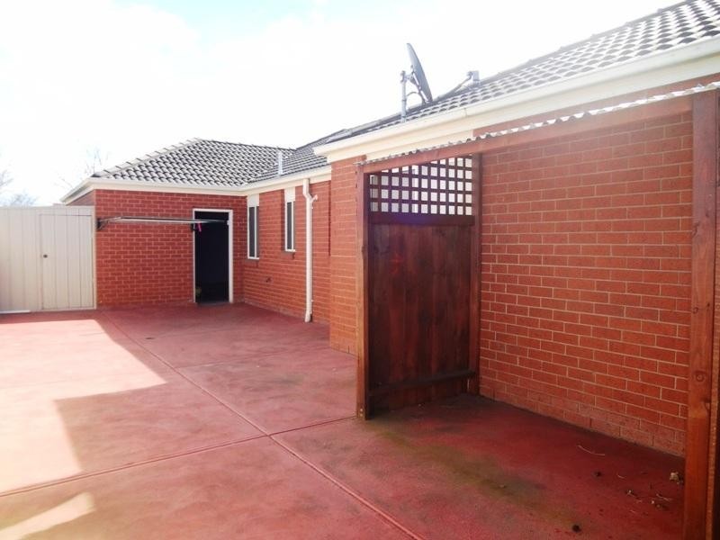 16 Erindale Place, Craigieburn VIC 3064