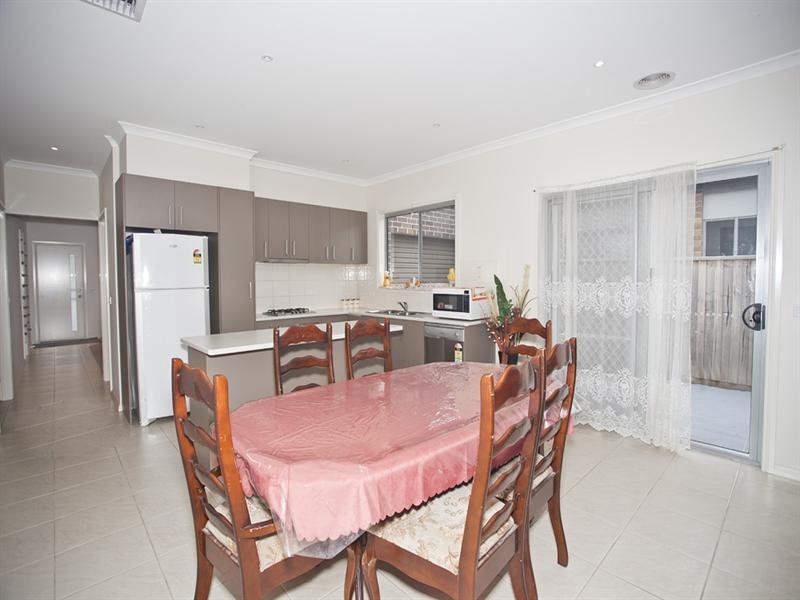 7 Runecrest Terrace, Epping VIC 3076