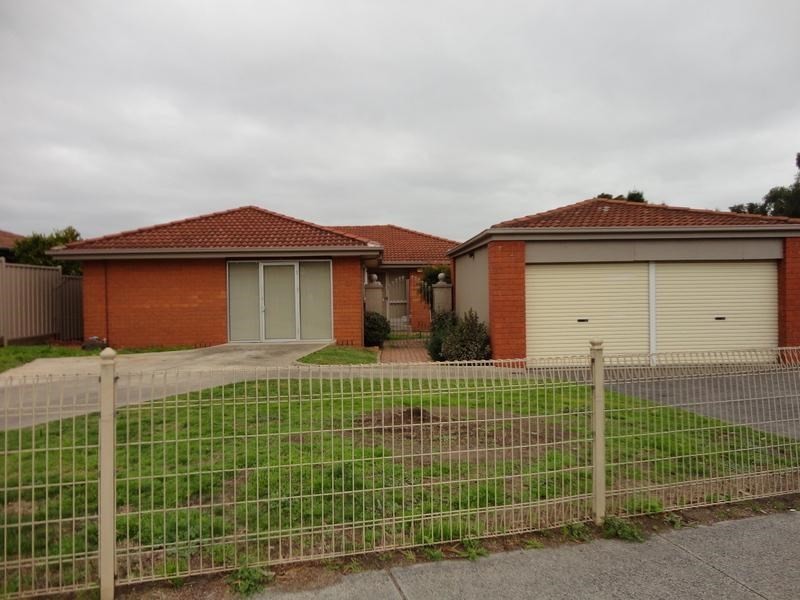 3 Blossom Park Drive, Mill Park VIC 3082