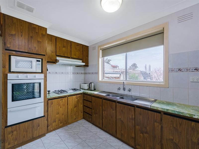 19 Kalara Close, Lalor VIC 3075