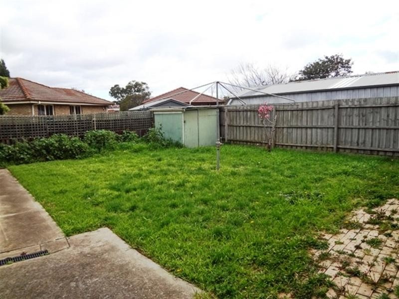 103 Gardenia Road, Lalor VIC 3075