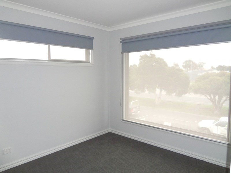 1/846 High Street, Epping VIC 3076