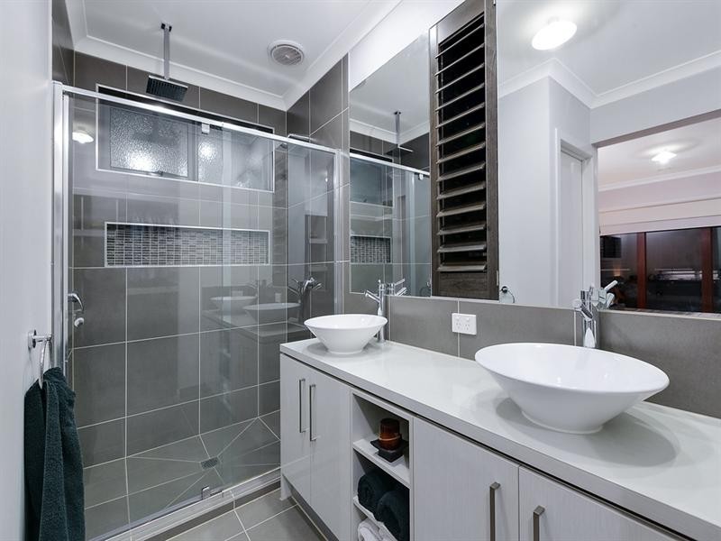 8 Mottled Avenue, Epping VIC 3076