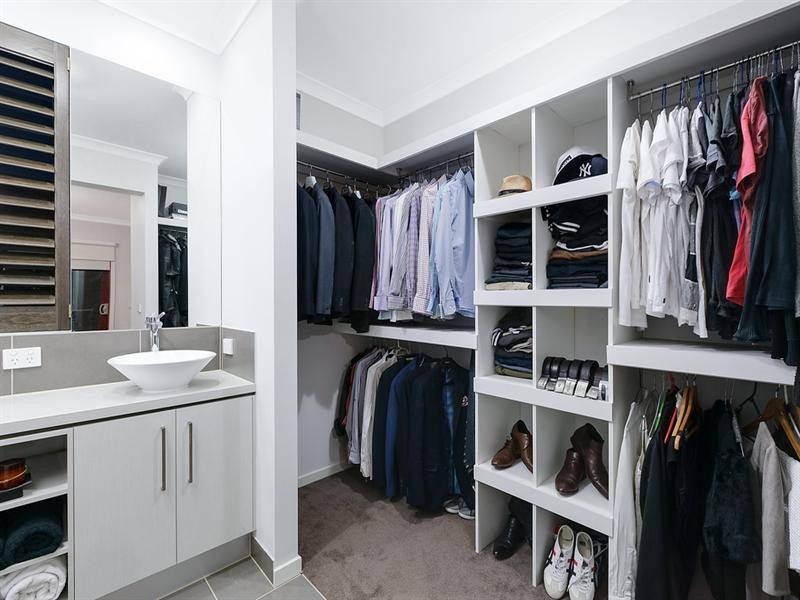 8 Mottled Avenue, Epping VIC 3076