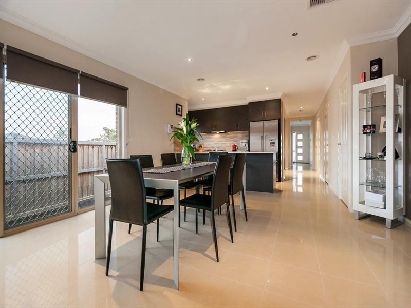 2 Cabarita Crescent, South Morang VIC 3752