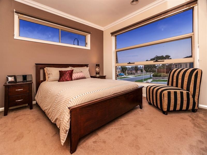 2 Cabarita Crescent, South Morang VIC 3752