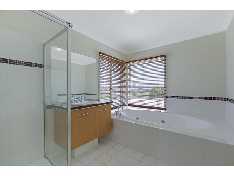 5 Jolly Lane, Mickleham VIC 3064