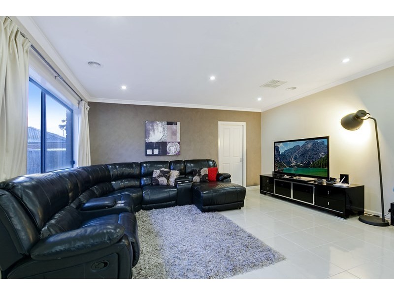 31 Suncroft Drive, Lalor VIC 3075