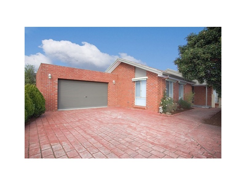 27 Charlotte Road, Mill Park VIC 3082