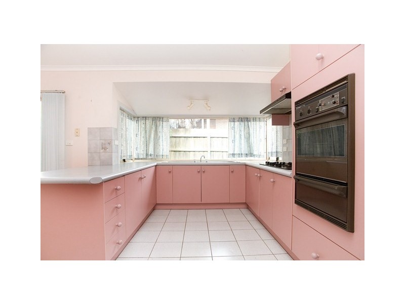 27 Charlotte Road, Mill Park VIC 3082