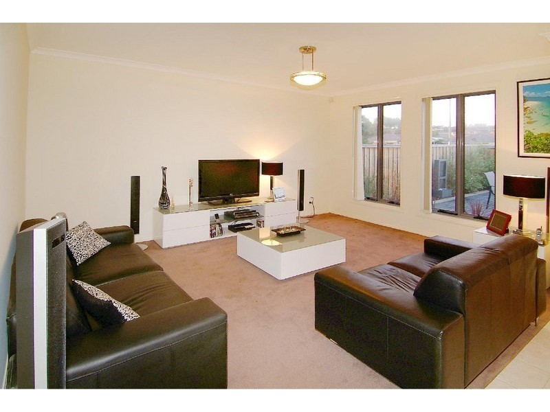 3/65 Pommel Crescent, Epping VIC 3076