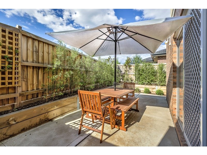 1 Mecklenburg Close, Epping VIC 3076