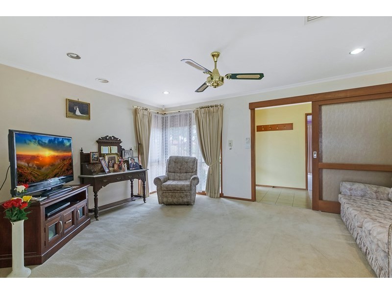 42 Carlisle Drive, Epping VIC 3076