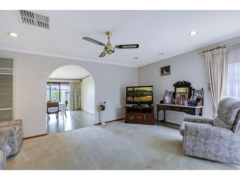 42 Carlisle Drive, Epping VIC 3076