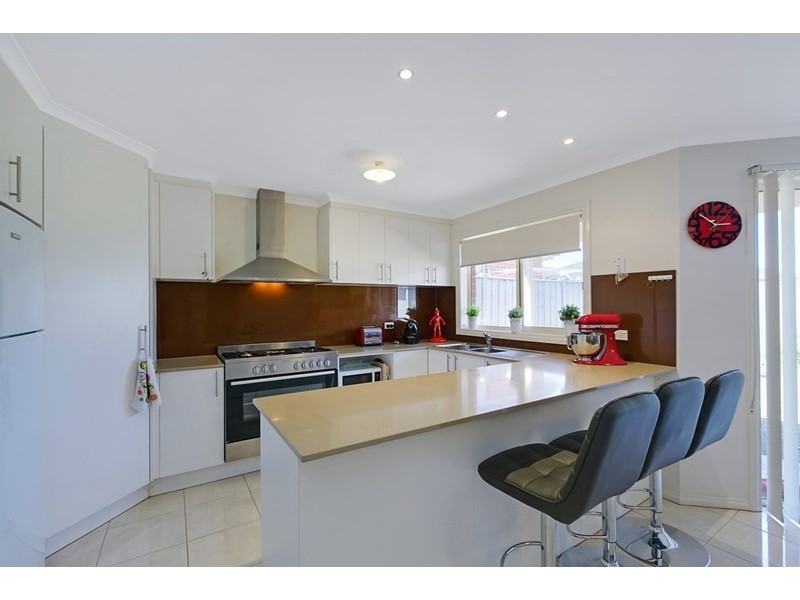 34 Stonegate Drive, Epping VIC 3076