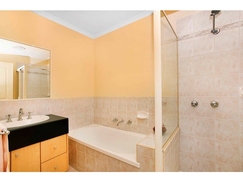 12 Trinity Way, South Morang VIC 3752