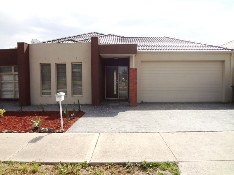 17 Abercrombie Grove, Epping VIC 3076