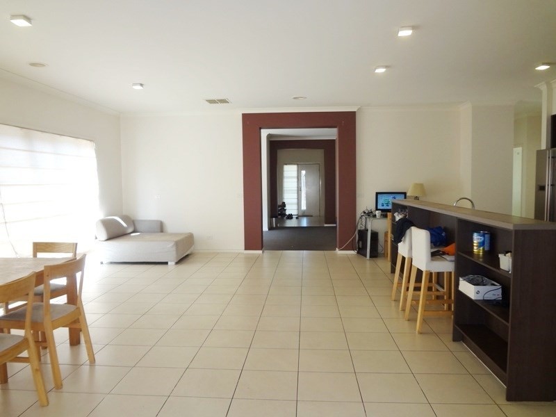 17 Abercrombie Grove, Epping VIC 3076
