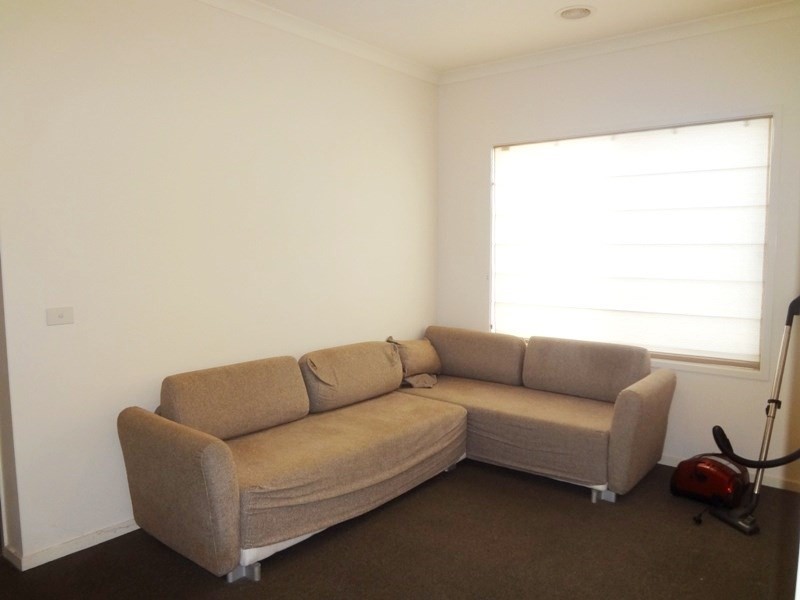 17 Abercrombie Grove, Epping VIC 3076