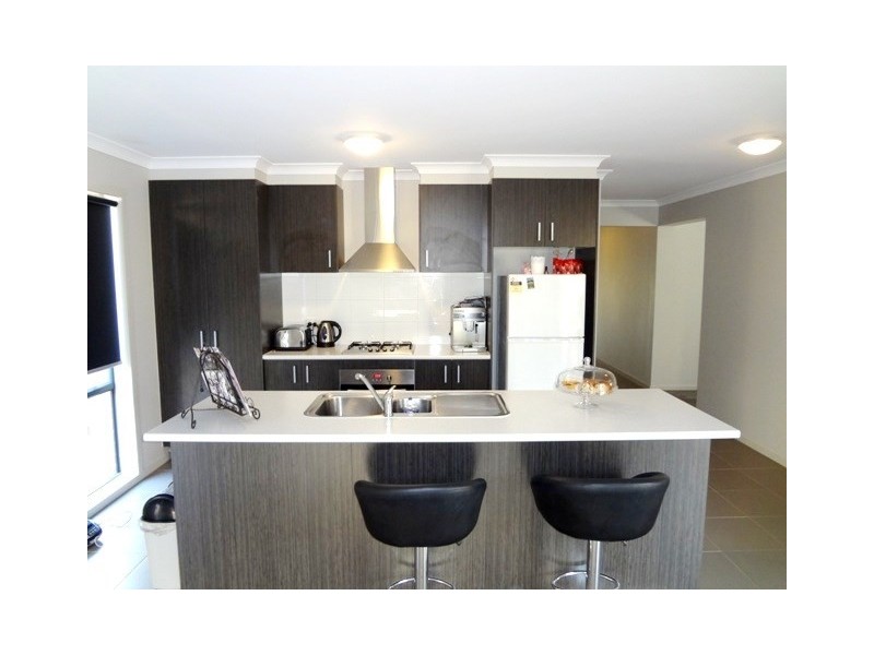 5 Dunraven Crescent, Doreen VIC 3754