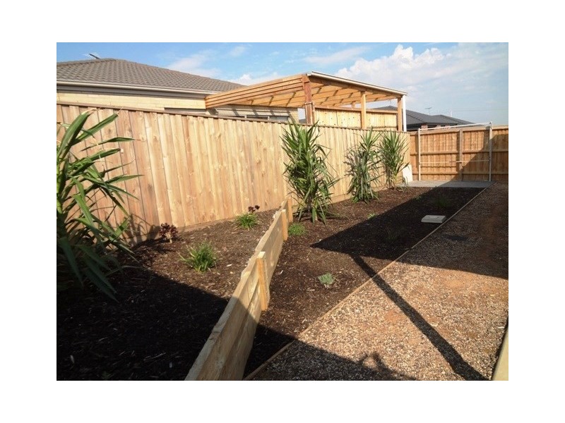 5 Dunraven Crescent, Doreen VIC 3754