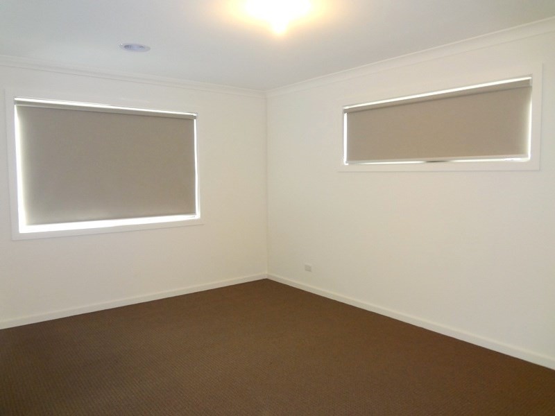 2/35 Lydgate Terrace, Epping VIC 3076