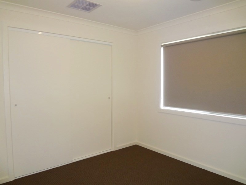 2/35 Lydgate Terrace, Epping VIC 3076