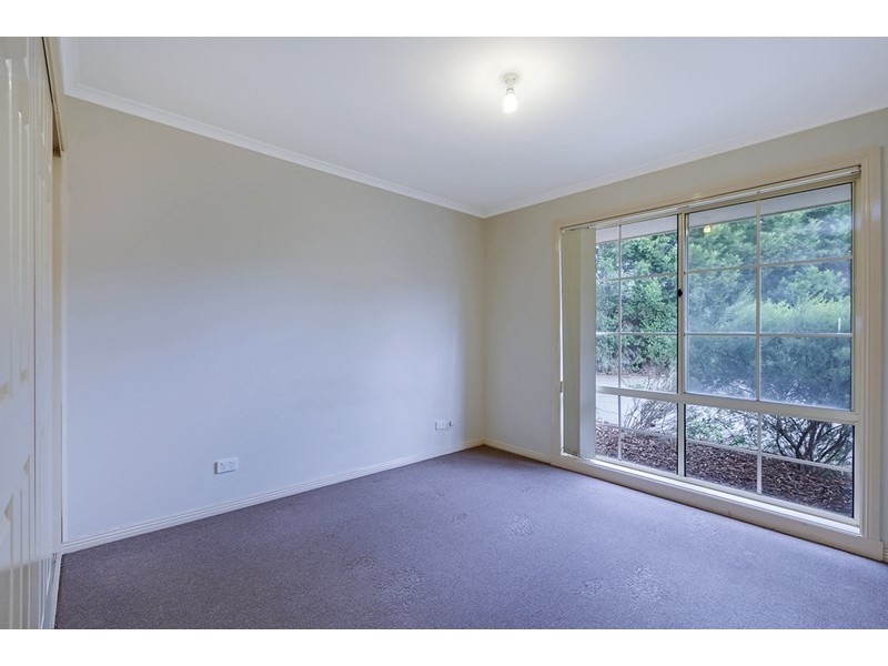 1/4 Bean Court, Mill Park VIC 3082