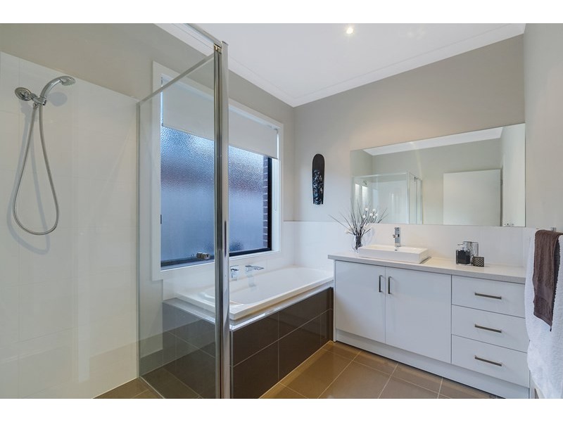 39 Greenfields Drive, Epping VIC 3076