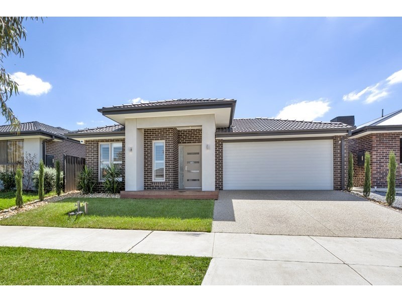 31 Pine Park Drive, Epping VIC 3076