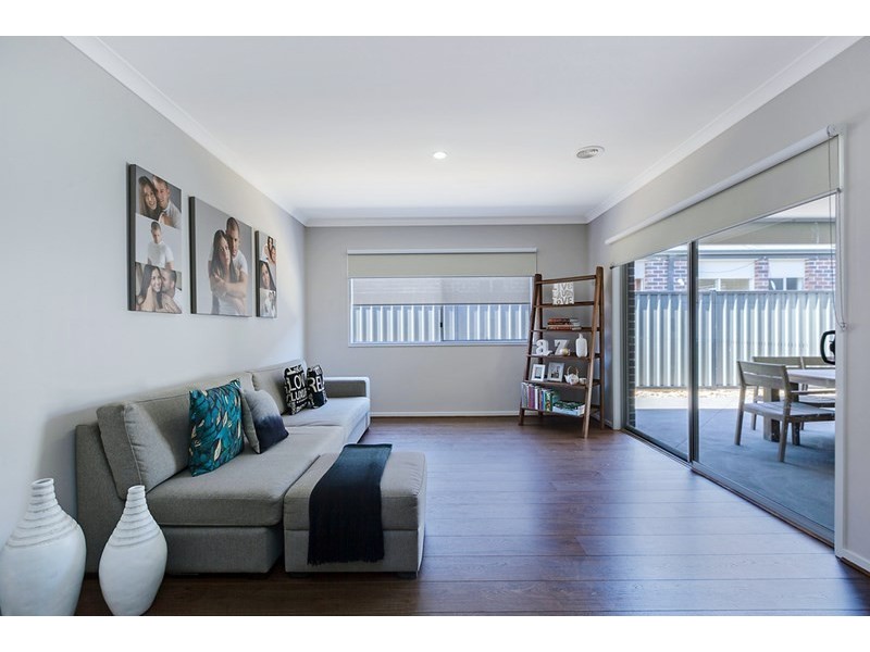 31 Pine Park Drive, Epping VIC 3076