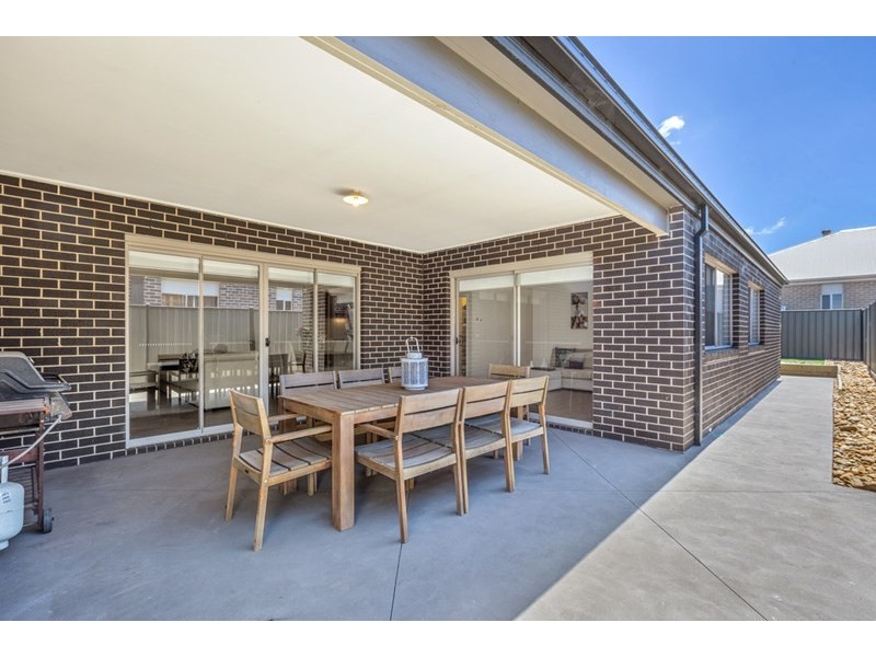 31 Pine Park Drive, Epping VIC 3076