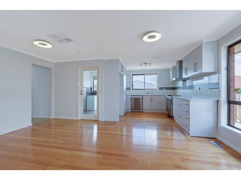 4/42 Davisson Street, Epping VIC 3076