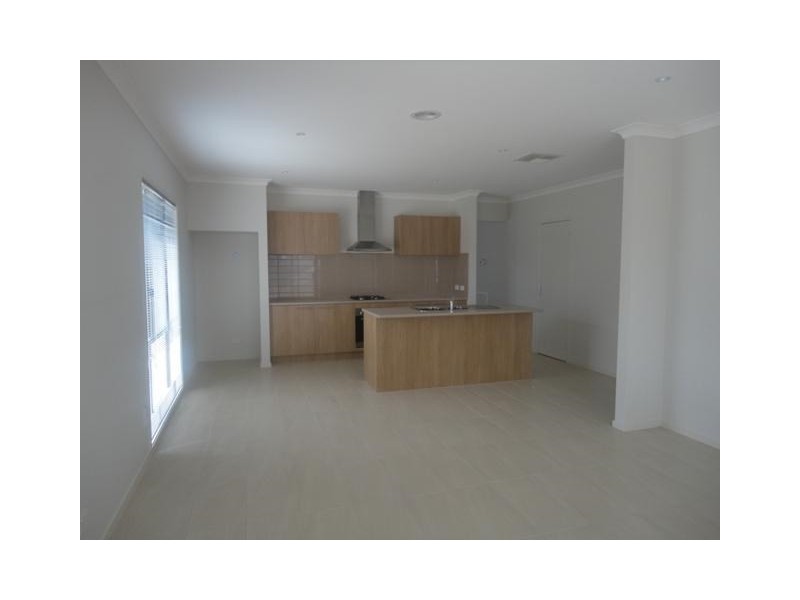 5 Bear Crescent, Doreen VIC 3754