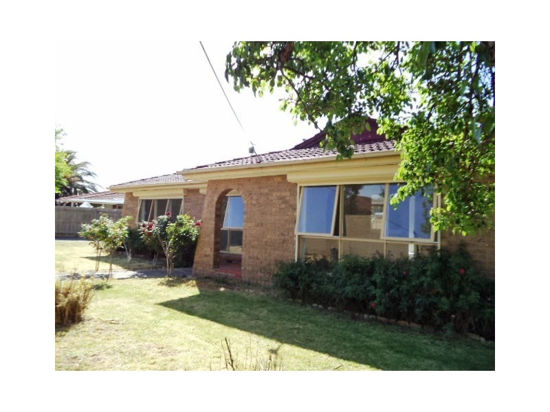 4 Maywood Drive, Epping VIC 3076