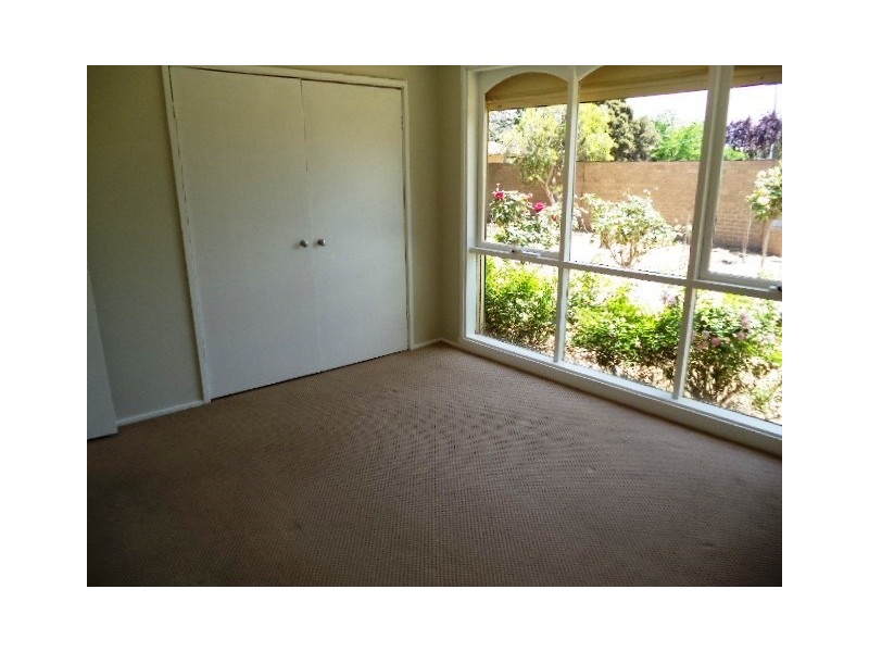 4 Maywood Drive, Epping VIC 3076