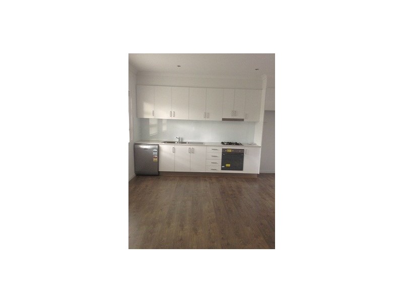 1/11 Curtin Avenue, Lalor VIC 3075